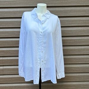 Eileen Fisher Petite Tencel Classic White Button-Up Shirt

R